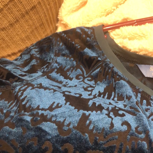 VERA WANG jaquard Blue velvet cut out top - Picture 8 of 8